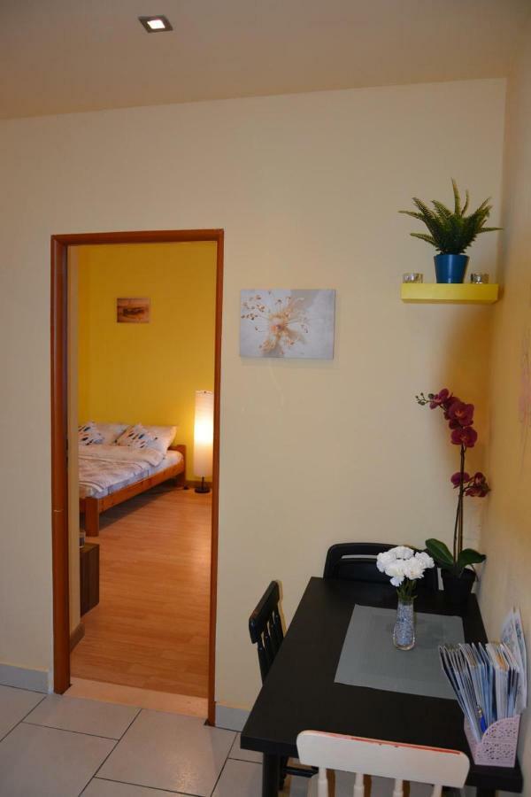 Miracool Apartament Apartment Krakow Luaran gambar